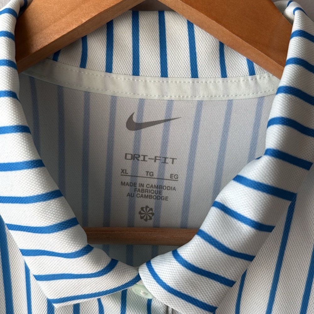 NWT Nike Women's Dri-FIT Victory Printed Sleeveless Polo‎ - Picture 5 of 9